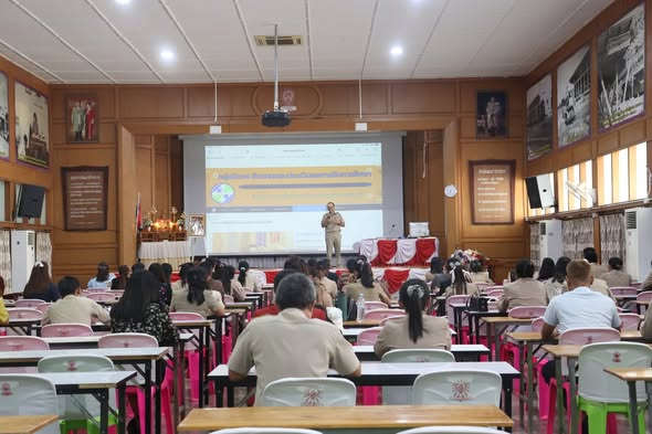 วันที่ 7 ก.ค. 68 วิทยากรบรรยายพิเศษในการประชุมศูนย์พัฒนาวิชาการกลุ่มสาระการเรียนรู้วิทยาศาสตร์และเทคโนโลยี ณ โรงเรียนสิรินธร